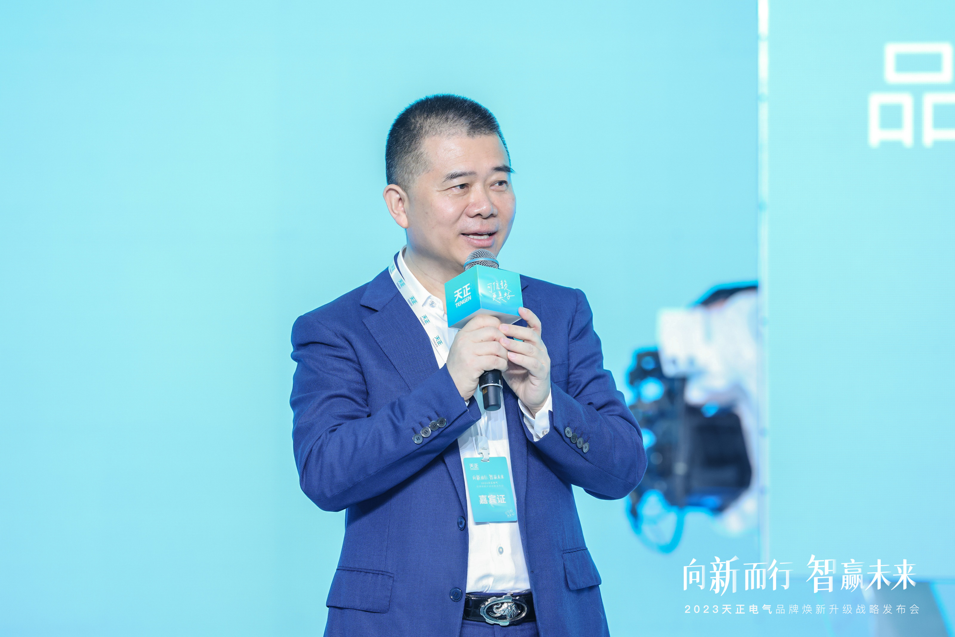 人民网专访丨高天乐：ky开元888品牌焕新 领航绿色能源新时代